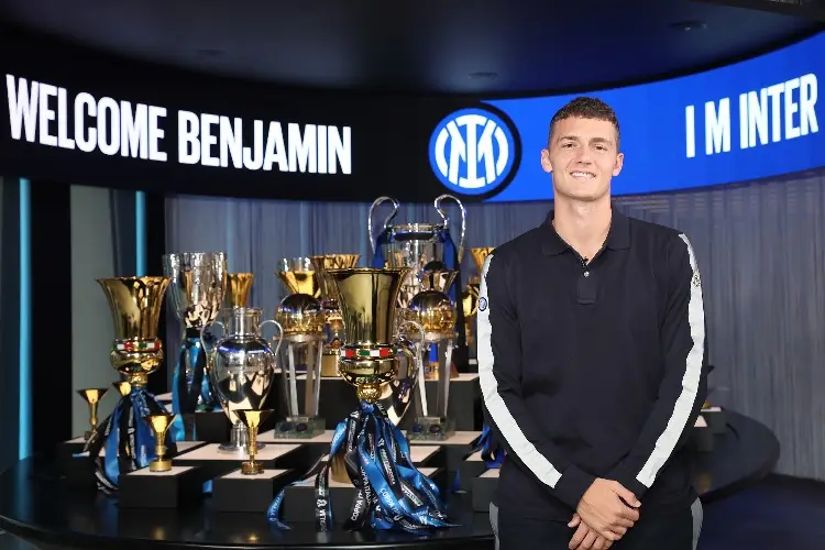 Benjamin Pavard llega al Inter de Milán