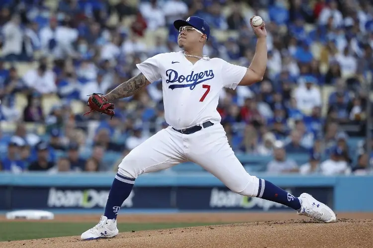 Piden que Julio Urías no vuelva a lanzar con los Dodgers