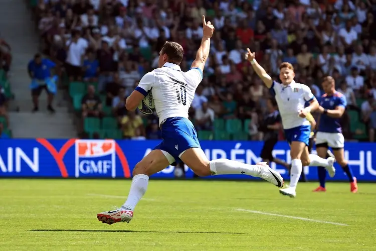 Italia aplasta en el Mundial de Rugby