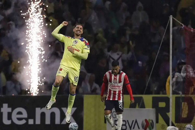 América propina humillante goleada a Chivas en el Clásico