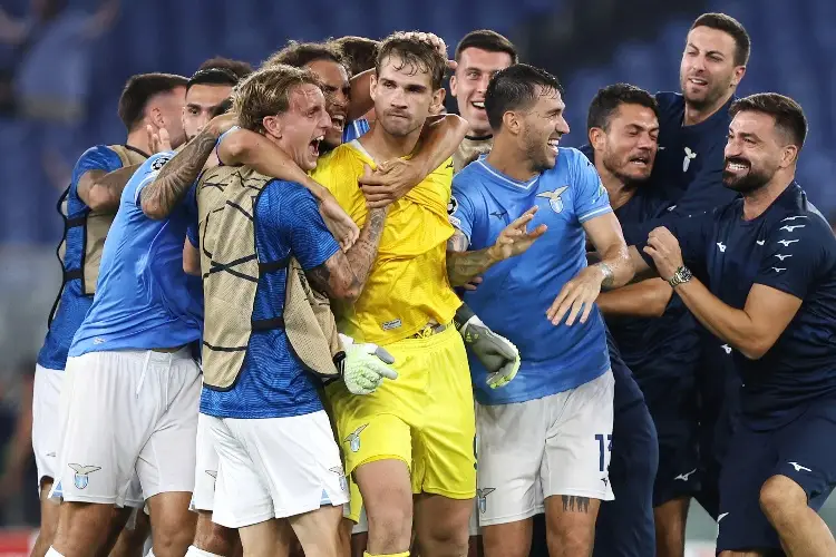 Un gol del portero frustra triunfo del Atlético en Champions (VIDEO)