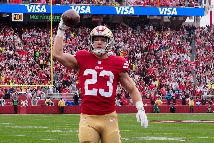 NFL: San Francisco 49ers ganan y marchan con paso perfecto 