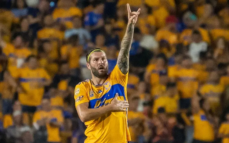 Tigres se adueña del Clásico Regio con goleada a Rayados