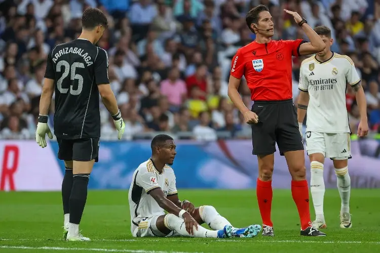 Se encienden las alarmas en Madrid, Alaba sale lesionado 