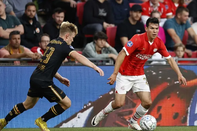 'Chucky' Lozano y PSV ganan para tomar el liderato de la Eredivisie