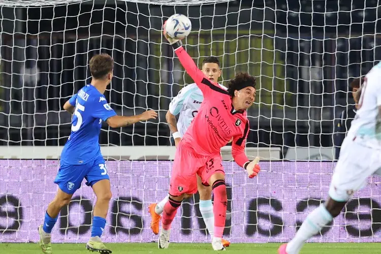 Ochoa y Salernitana suman nueva derrota