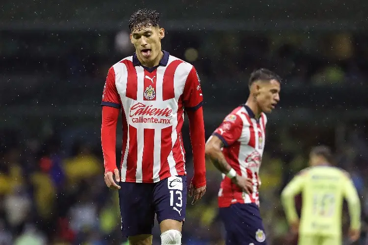 Chivas responde e insiste en que sí hubo alineación indebida