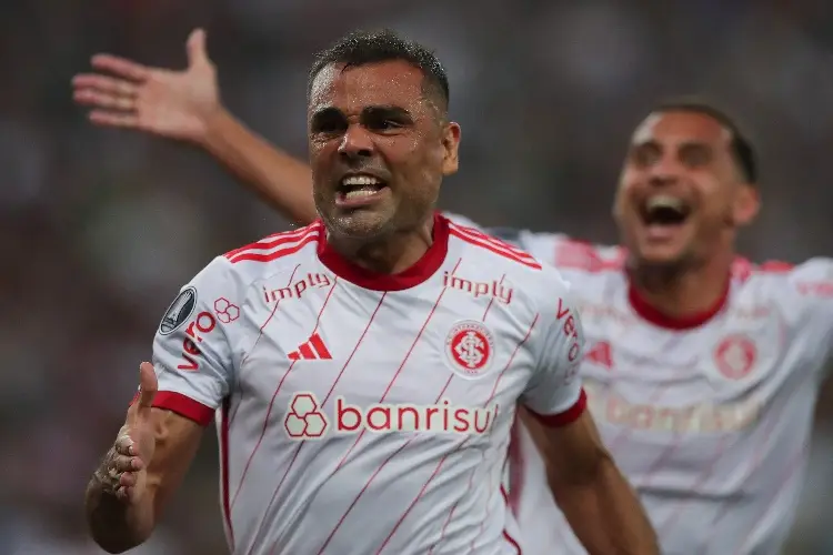 Fluminense deja abierta la llave por la final de la Libertadores