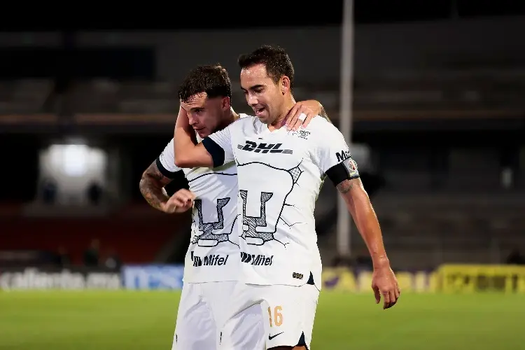 Pumas arrolla a Querétaro