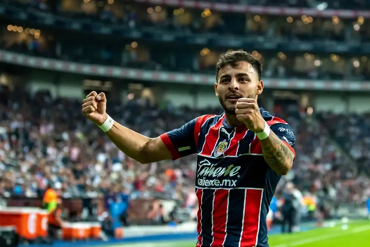 ¿Se volvieron locos? Tigres aún quiere a Alexis Vega
