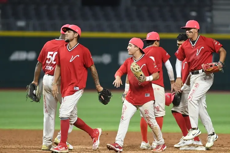 El Águila gana a los Diablos en la Liga Invernal Mexicana