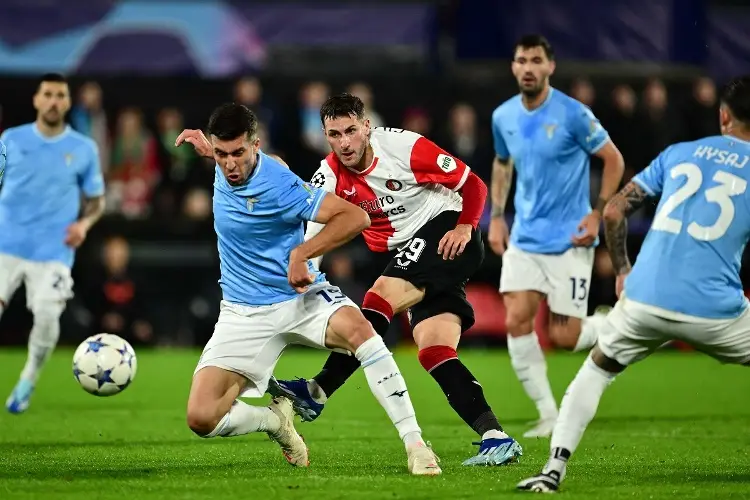 ¡Doblete de Santi Giménez en la Champions League! (VIDEO)