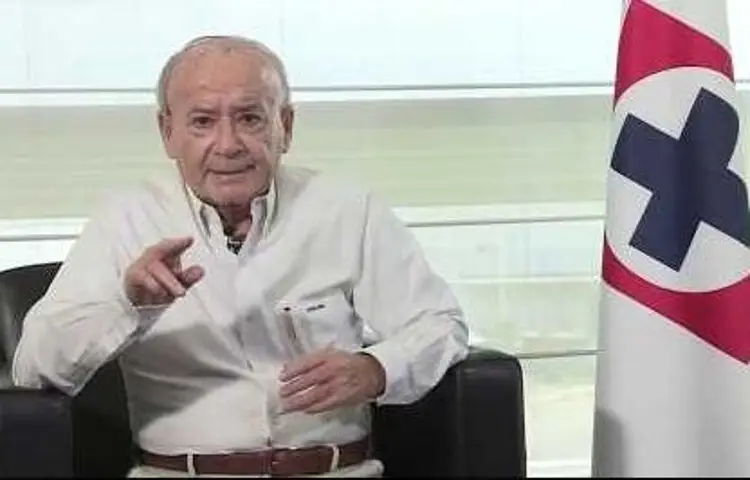 Reaparece 'Billy' Álvarez, ex presidente de Cruz Azul