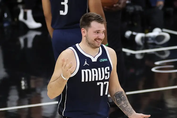 NBA: Doncic sigue en estado celestial