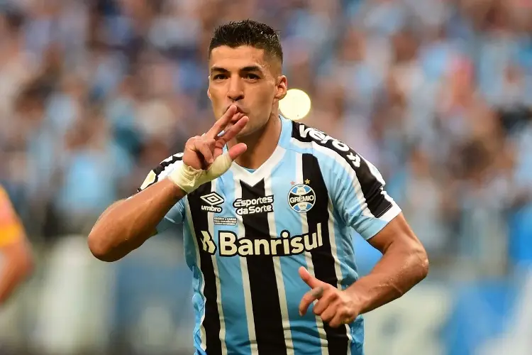 Luis Suárez se va del Gremio