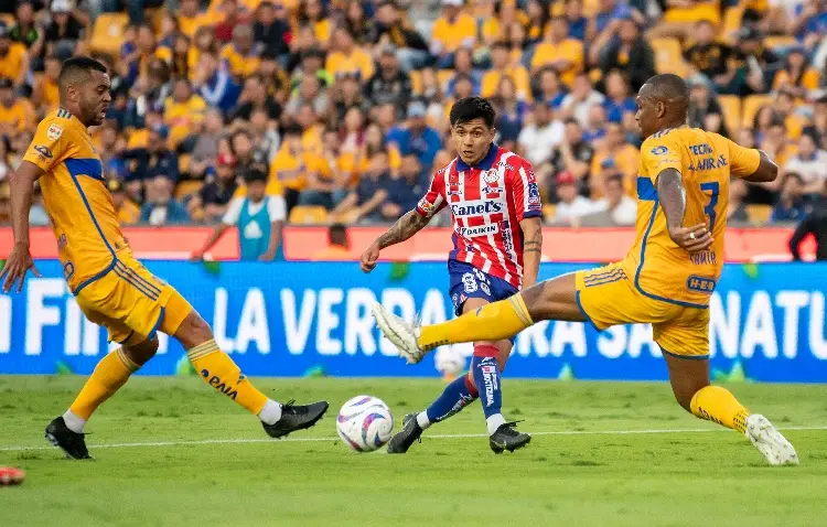 San Luis le saca empate a Tigres en el último suspiro