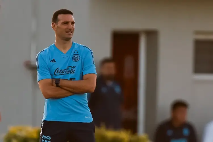 Scaloni muestra un respeto total a Bielsa