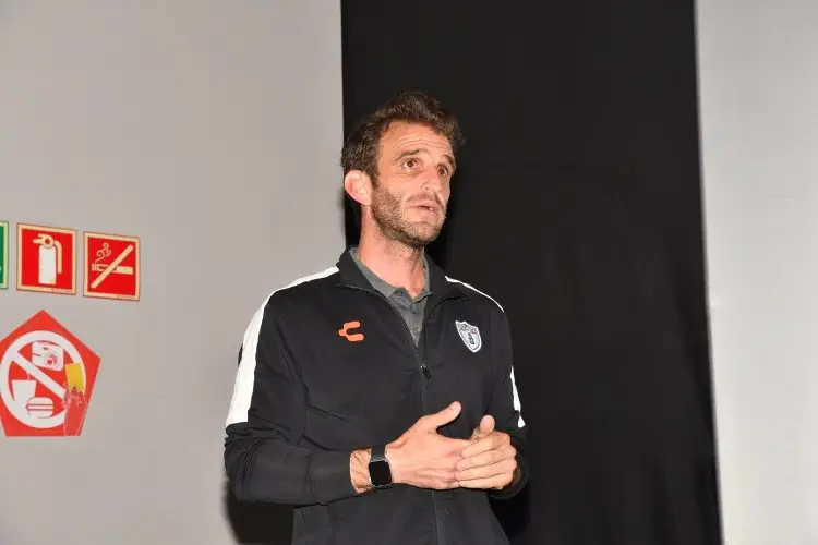 Iván Alonso es un riesgo para Cruz Azul, advierten en Pachuca