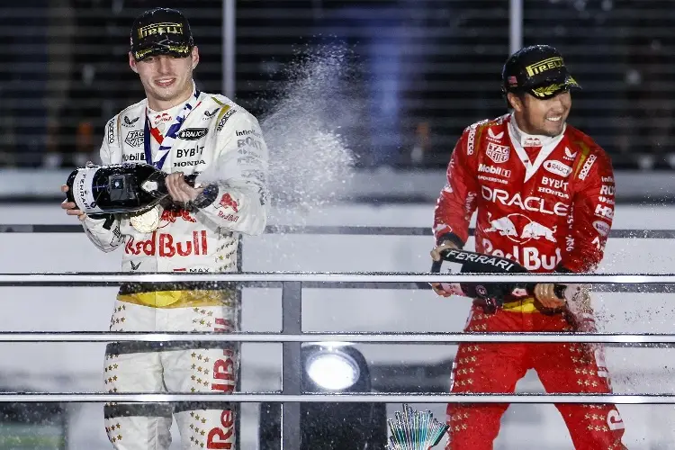 Max Verstappen conquista el GP de Las Vegas, 'Checo' tiene podio