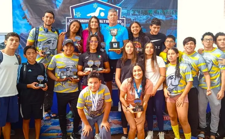 Pirañas Team campeón absoluto del Estatal de Natación 2023