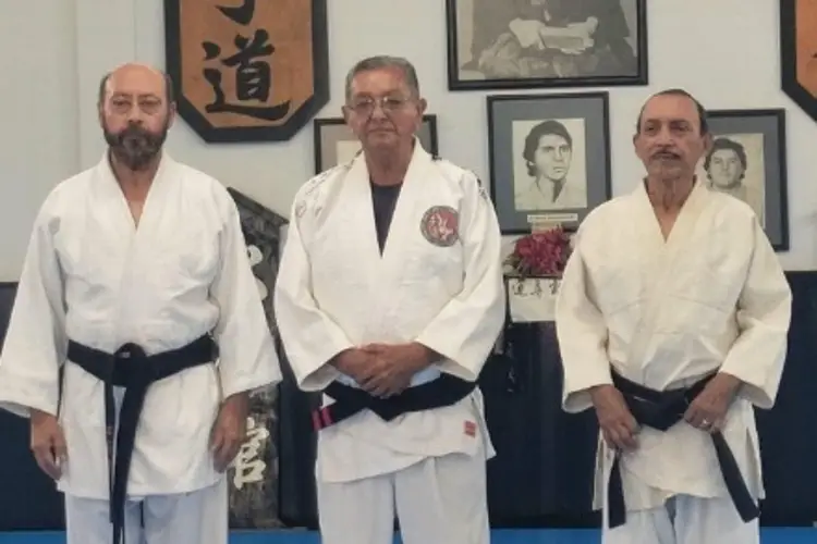 Sensei Arturo Hernández Armas gana el premio a la Superación Ciudadana
