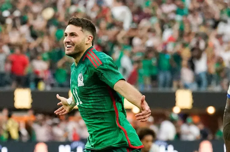 Santi Giménez habla de su crisis de gol en el Tri
