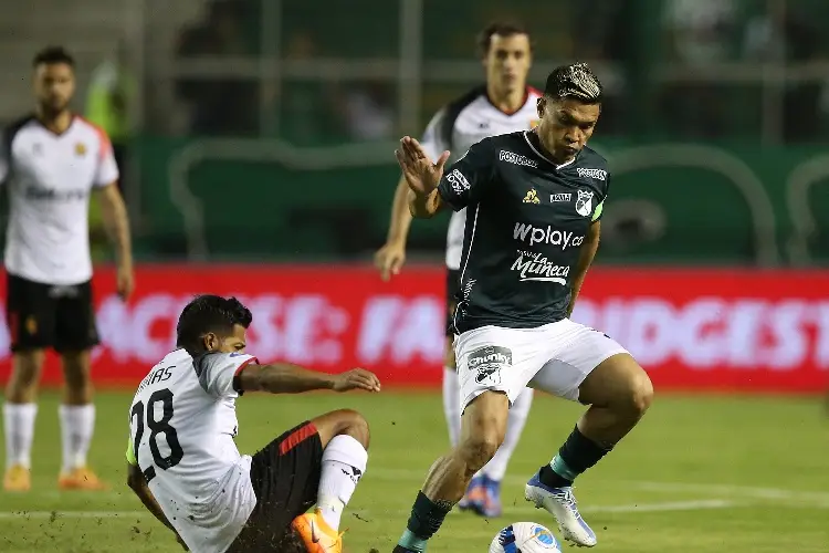 Ex de Liga MX es suspendido por manosear a una mujer en pleno juego