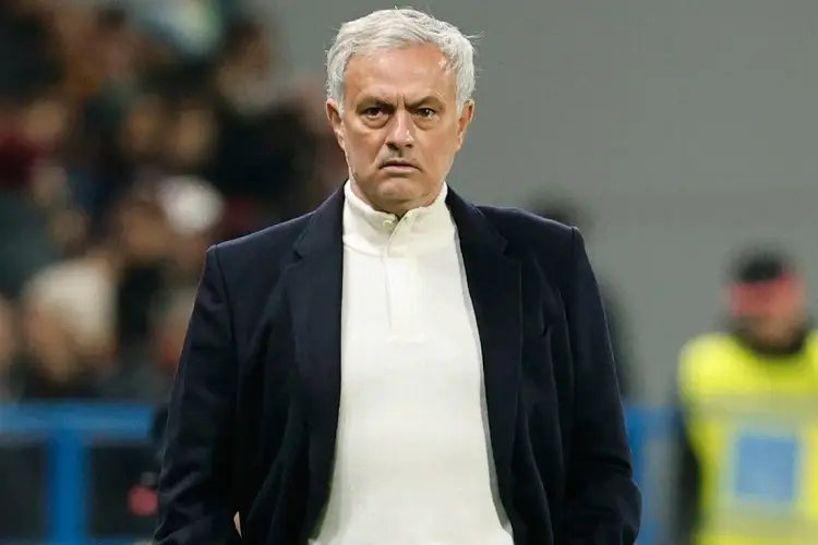 Mourinho pelea por estar en la Champions League