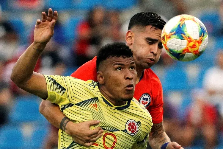 Roger Martínez se une a Colombia para enfrentar a México