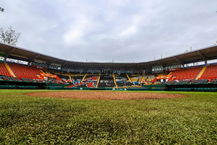 El Águila afina detalles para la Liga Mexicana de Softbol