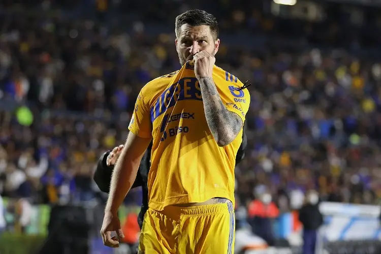 Gignac a tope, entrena al parejo para la Final (VIDEO)