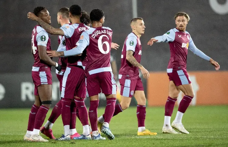 Aston Villa desaprovecha oportunidad de ser líder en la Premier League