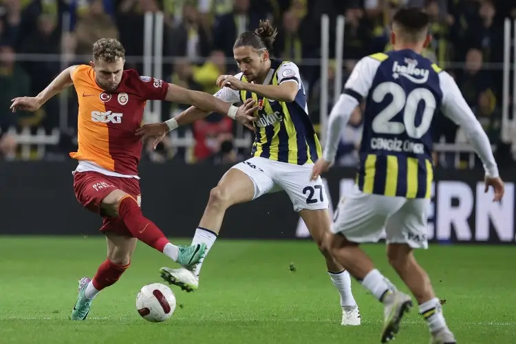 Galatasaray y Fenerbahce no se hacen daño en el Clásico de Turquía