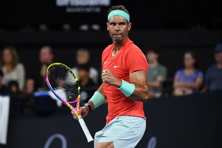 Nadal gana en su regreso al tenis