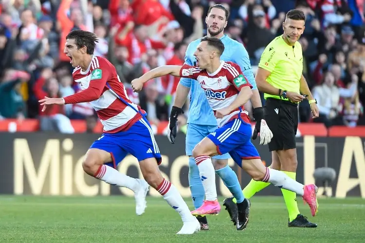 Granada le pega al Cádiz en duelo directo por el no descenso 