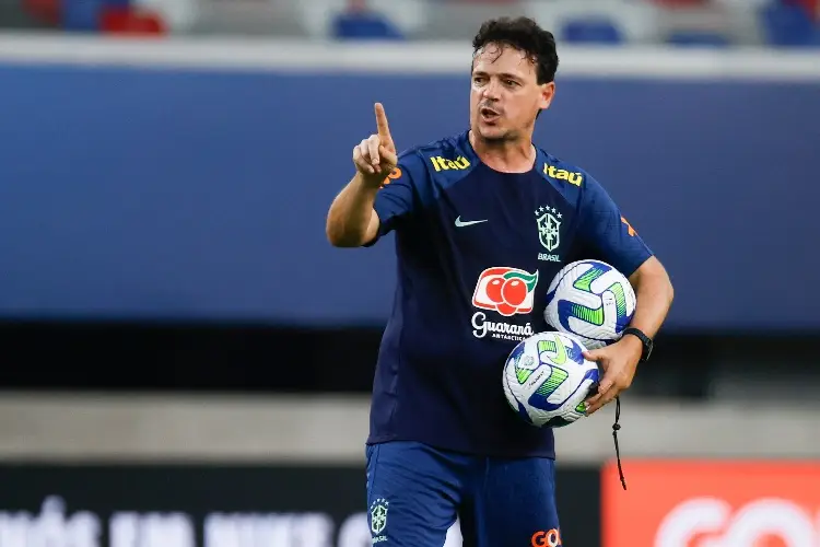 Despiden a DT de Brasil tras seis partidos dirigidos