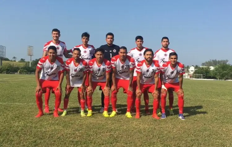 De refugiarse en el Tiburón de la Liga Balompié, a dirigir en la Copa Libertadores