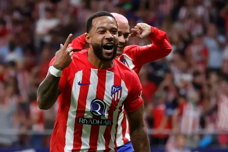 Memphis salva al Atlético en la Copa