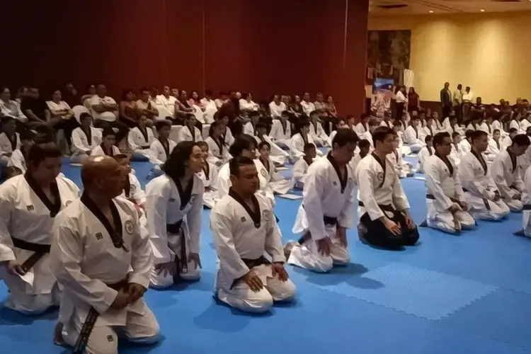 Registra espectacular examen de grados la institución KIDO Taekwondo