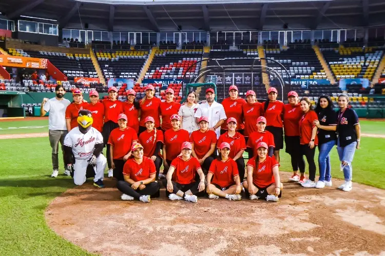 El Águila arranca pretemporada rumbo a Liga Mexicana de Sóftbol