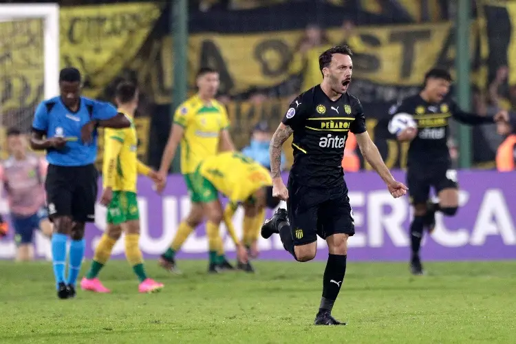 Ex Tiburón ficha con un grande de la liga peruana