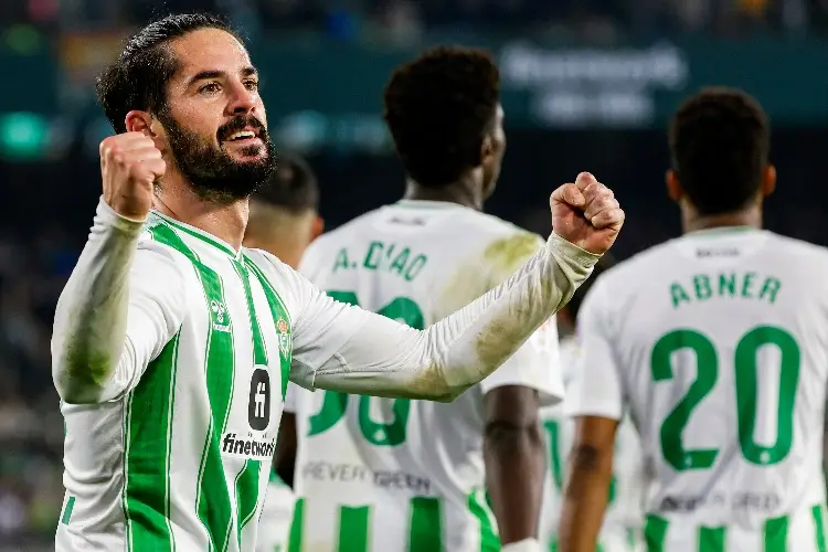 Guardado y el Betis vuelven a sonreir al vencer al Granada