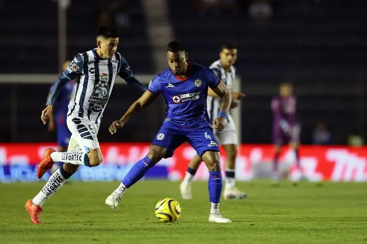 Pachuca amarga el regreso de Cruz Azul al estadio Azul