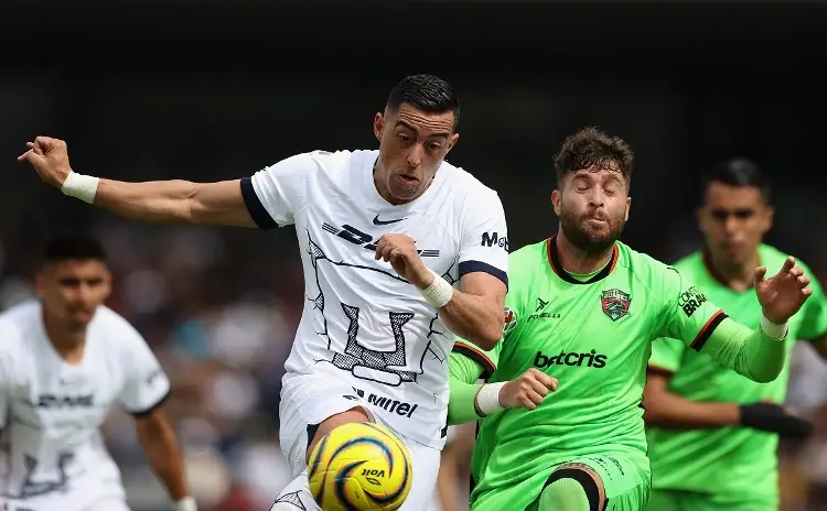 Pumas gana en debut de Funes Mori