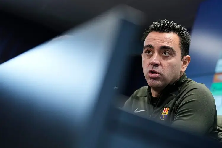 Xavi amenaza con irse del Barcelona