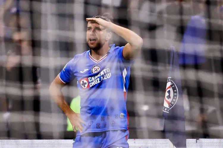 Cruz Azul tiene nuevo capitán tras la 'novela' de Juan Escobar con Anselmi