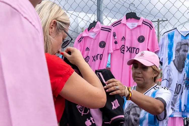 Locura en El Salvador por la visita de Messi 