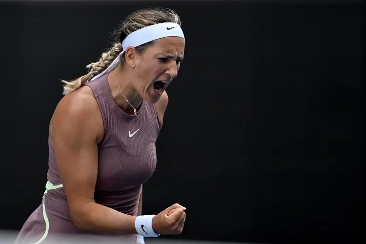 Potente tenis de Azarenka para avanzar en Australian Open