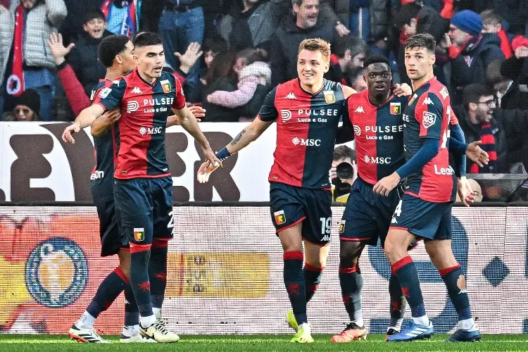 Johan Vásquez y Genoa consiguen tres puntos de oro en Italia