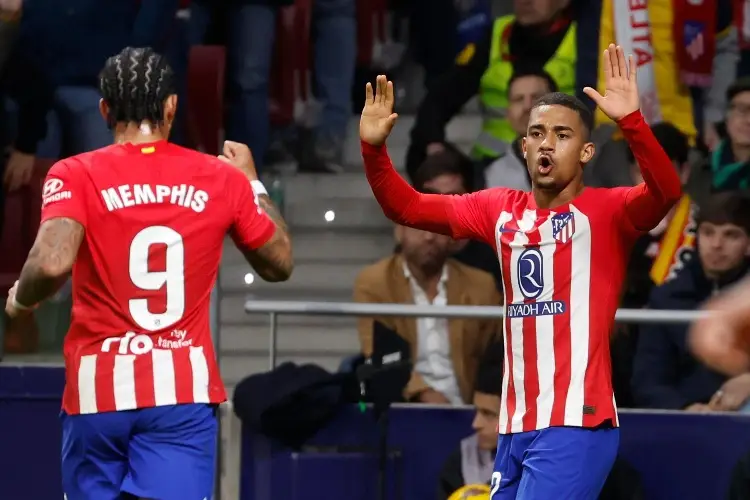 Atlético de Madrid le pega al Valencia y se aferra a zona de Champions
